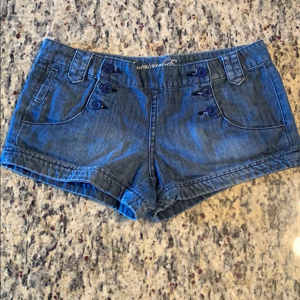 AE front flap button up shorts